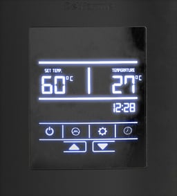 Pomp T - display closeup